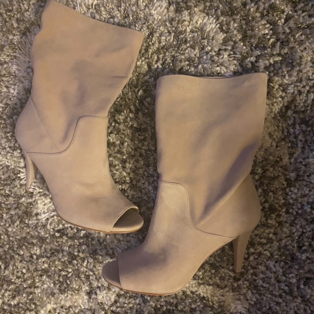 Michael Kors Elaine open toe suede boots